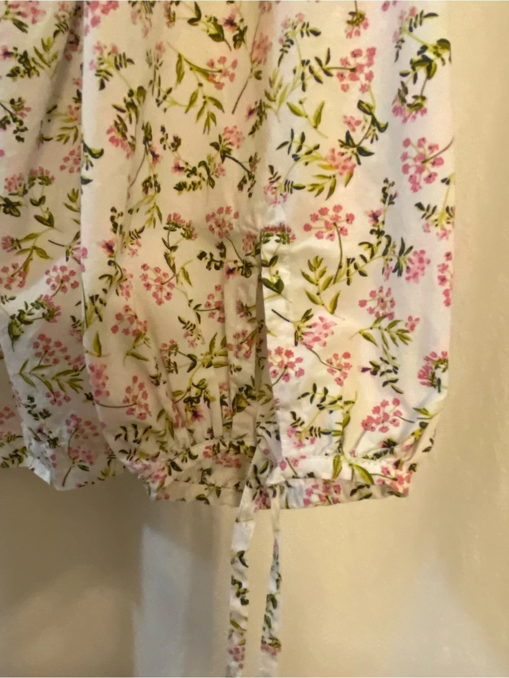 J Crew Button Down Peasant style Top. Flat Collar w/Tie at Top. Size XL. Cotton